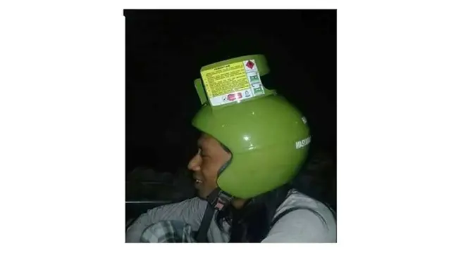 Potret Helm Pengendara Dari Alat Rumah Tangga Ini Bikin Tepuk Jidat