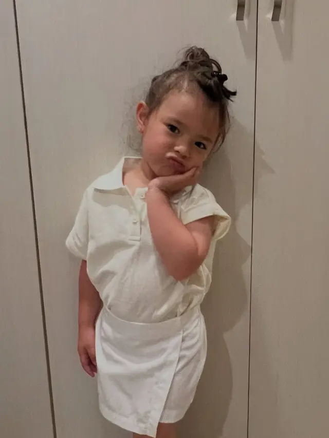 Potret Chloe Putri Asmirandah dan Jonas Rivanno (credit: https://www.instagram.com/asmirandah89/ dan https://www.instagram.com/hargabro/)