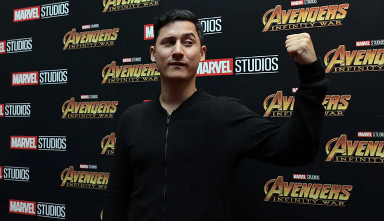 Selain Mike Lewis, terdapat beberapa selebriti Indonesia lainnya yang hadir di gala premiere Avengers: Infinity War. Nino Fernandez, juga tampak bahagia lantaran telah menonton film yang sudah dinantikannya itu. (Deki Prayoga/Bintang.com)