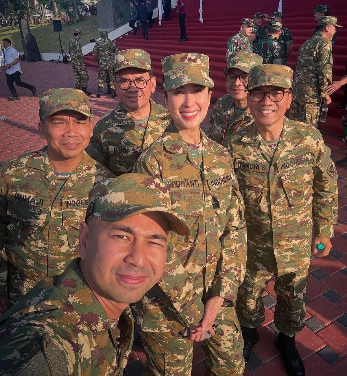 Cantiknya Menpar Widiyanti Wardhana Pakai Baju Loreng Komcad saat Digembleng Prabowo di Akmil Magelang