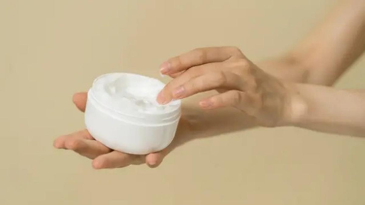 Waspadai Tren Skincare Krim Estrogen Vagina yang Dikritik Ahli