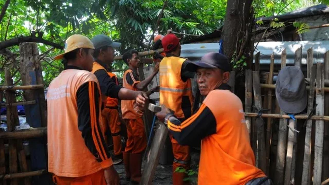 Sebelumnya, Asisten Pemerintahan Setda DKI Jakarta Sigit Wijatmoko mengungkapkan, kasus Kepala Seksi (Kasie) di Kelurahan Kelapa Gading Barat yang diduga memaksa para PPSU untuk meminjam uang di pinjaman ojol (pinjol) masih berproses di Inspektorat.