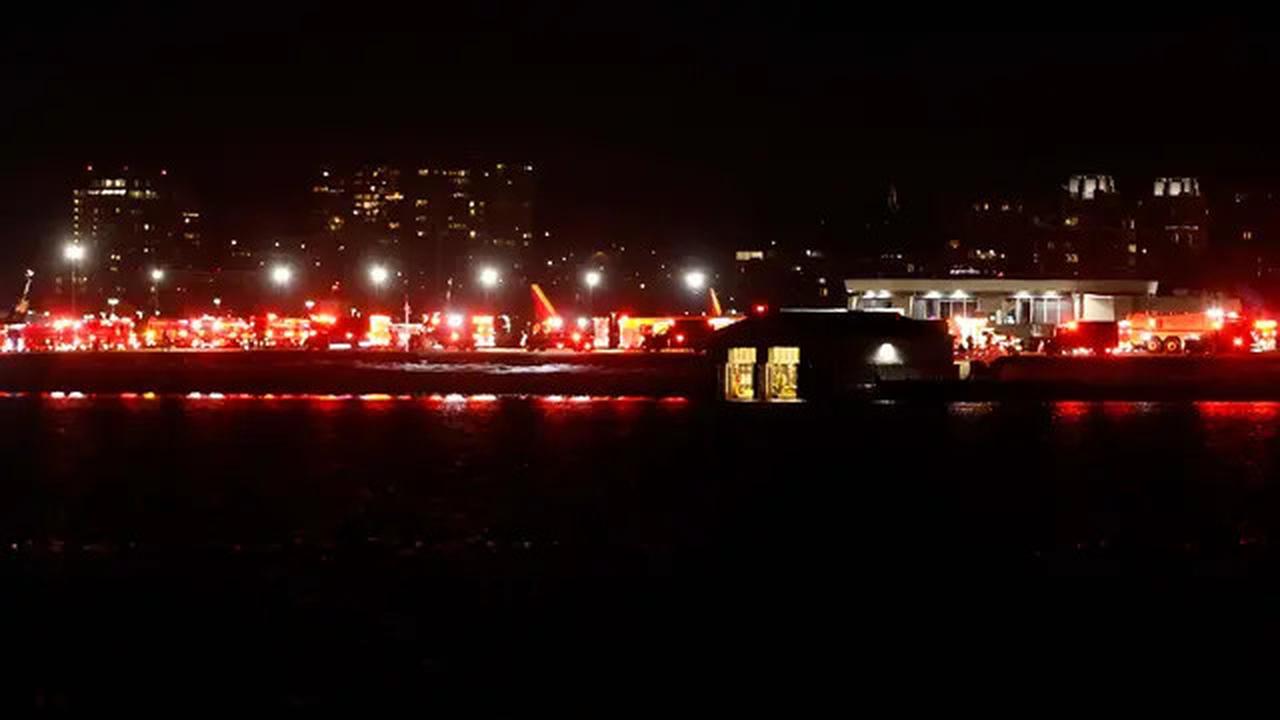 Helikopter Black Hawk Lewati Batas Ketinggian Tebang Saat Tabrak American Airlines