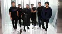 Grup band elektronik musik, NEV Plus saat media visit di Liputan 6, SCTV Tower, Jakarta, Selasa (27/3). NEV Plus merupakan proyek lain dari para personil Nidji bersama penyanyi Dea. (Liputan6.com/Arya Manggala)