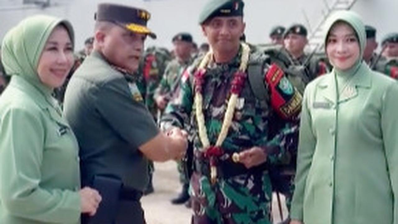 Jenderal TNI Sambut Kepulangan Pasukan dari Papua