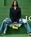 LOEWE resmi meluncurkan kampanye precollection Fall Winter 2026 yang dipotret oleh fotografer Talia Chetrit di pulau vulkanik Tenerife.