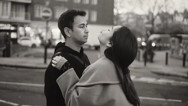 Momen Mesra Raffi dan Gigi di London yang Romantis Abis