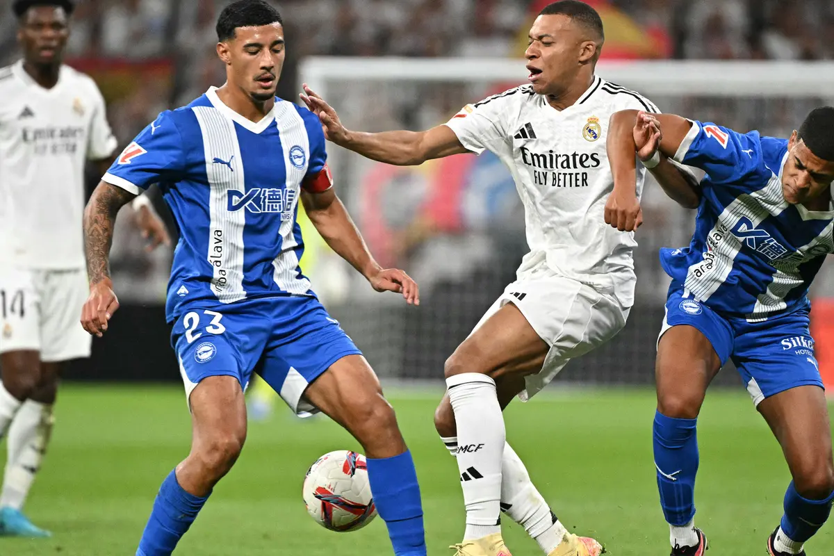 Drama Lima Gol, Real Madrid Bungkam Alaves