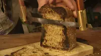 Penemuan ini menggunakan tenaga gelombang mikro untuk proses memanggang roti.