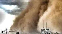Badai debu terjang Teheran (http://irannewsupdate.com)