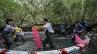 BRI Peduli melaksanakan kegiatan bersih-bersih di Sungai Last Point, anak Sungai Tukad Badung yang berada di Desa Pemogan, Denpasar Selatan, Provinsi Bali.