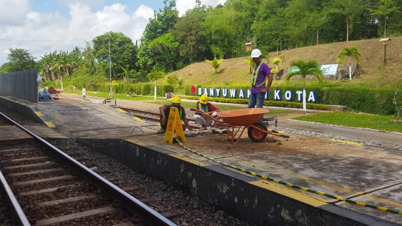 Tiga Stasiun Direnovasi dengan Nuansa Adat Osing