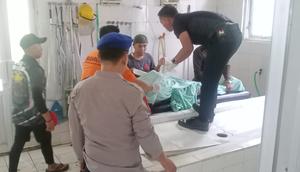 Identitas pria yang ditemukan tewas tenggelam di Pantai Karanghawu, Kecamatan Cisolok, Kabupaten Sukabumi, akhirnya terungkap. (Liputan6.com/Fira Syahrin)