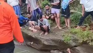Keceriaan Bocah Bermain di Sungai Cilaku Cianjur Berujung Duka