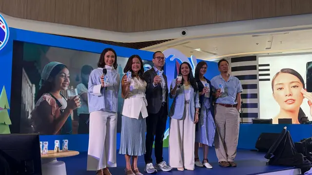 Sabai Dieter dan Ringgo Agus Rahman Wariskan Kebiasaan Baik pada Anak Lewat Rutinitas Minum Susu