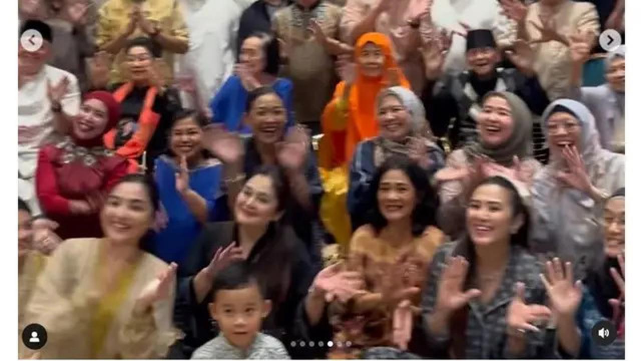 6 Potret Kehangatan Liza Natalia dan Ashanty di Acara Bukber Keluarga Besar