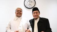 Calon wakil gubernur Jakarta nomor urut 1, Suswono bertemu dengan Imam Besar Front Persaudaraan Islam (FPI) Habib Rizieq Shihab di Makkah.