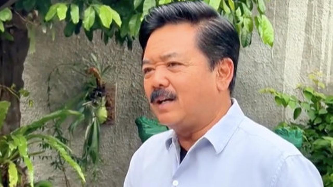Mantan Panglima TNI Duduk Santai Depan Gerobak Pesan Sarapan, Menu yang Dipilih jadi Perbincangan