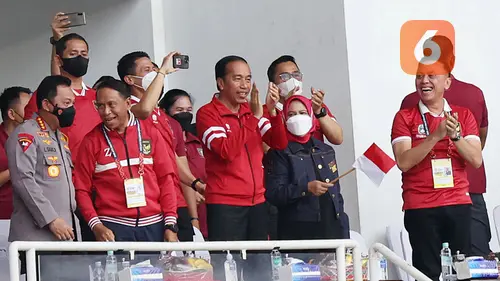 Erina Gudono Kedapatan Pakai Tas LV Puluhaan Juta, Padahal Jokowi