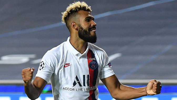 Eric Maxim Choupo-Moting mejadi pahlawan PSG dalam pertandingan melawan Atalanta di perempat final Liga Champions 2019/2020. Golnya di menit 90+3 membawa PSG tembus ke semi final Liga Champions. (AFP/David Ramos/pool)