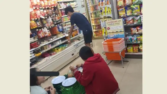 [Bintang] [Bintang] Menganggap Toko Seperti Rumah, Kelakuan Pegawai Toko Ini Jadi Perbincangan Netizen