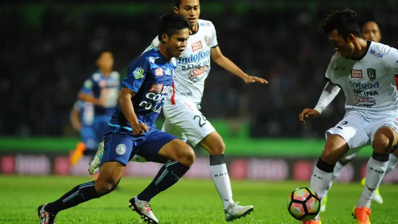 Arema FC vs Bali United (Liputan6.com / Rana Adwa)