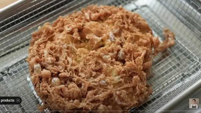 Resep Telur Barendo khas Padang yang Renyah ala Chef Devina Hermawan. foto: Youtube Devina Hermawan