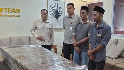 Jenazah ABK Surakman Tiba di Bandara Soetta, Langsung Dibawa ke Pandeglang