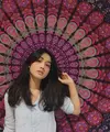 Masih soal film Dilan 1990. Kali ini akan bicara soal Zulfa Maharani Putri, pemeran Rani yang menjadi sahabat Milea di film tersebut. Bukan soal perannya, melainkan terkat dengan gayanya yang memang kekinian banget. (Instagram/zulfamaharani)