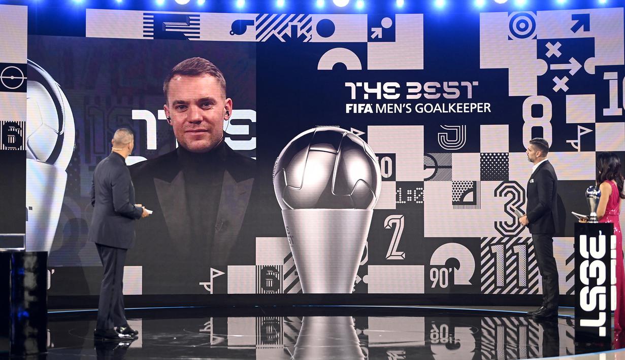 Sementara Manuel Neuer adalah peraih penghargaan kiper terbaik FIFA edisi 2020 lalu. (AFP/Pool/Valeriano Di Domenico)