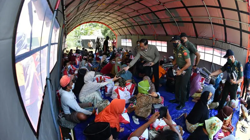 Presiden Jokowi Kunjungi Lokasi Bencana Erupsi Semeru
