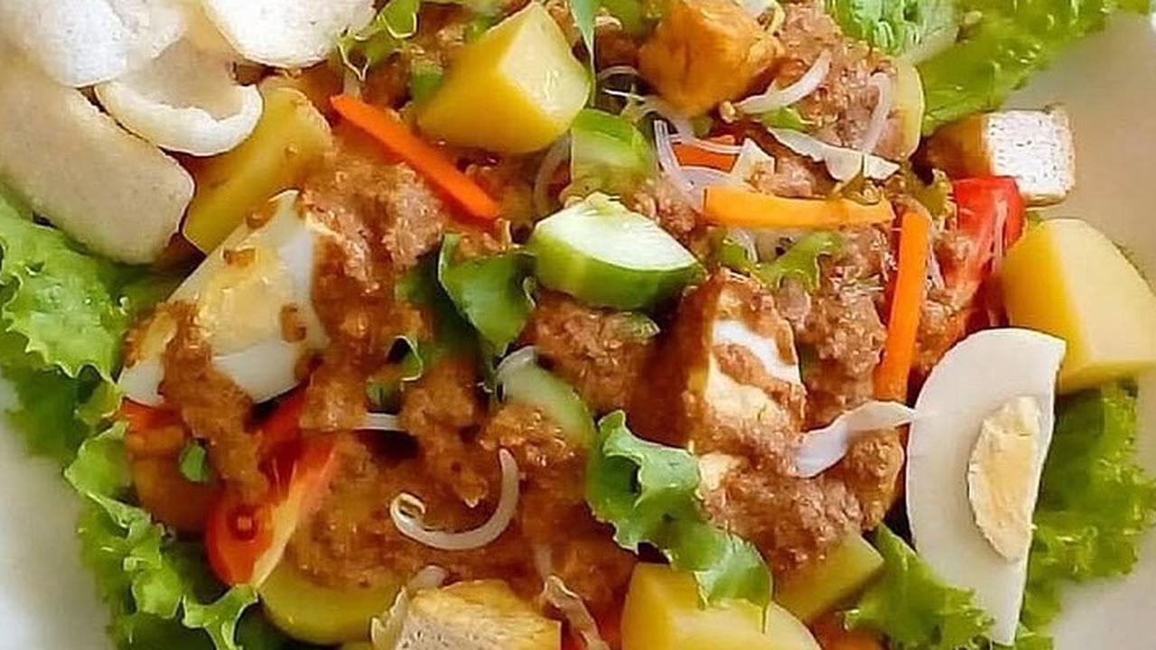 Penuh dengan Sayuran, Kenali Kandungan Nutrisi dan Kalori dari Gado-gado Serta Manfaat Kesehatan dari Mengonsumsinya