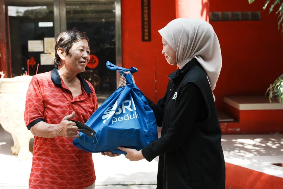 Hari Raya Waisak 2026, BRI Salurkan Bantuan 1.000 Paket Sembako bagi Umat Buddh