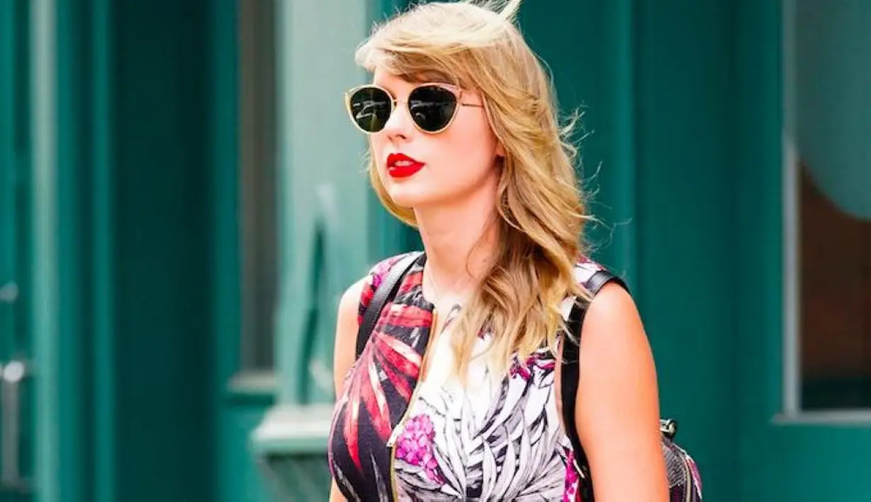 Sementara itu di bulan November, Taylor Swift akan mengadakan konser di Australia dan Jepang. Waah akan sibuk banget nih di bulan-bulan awal syuting! (Saudi Gazette)