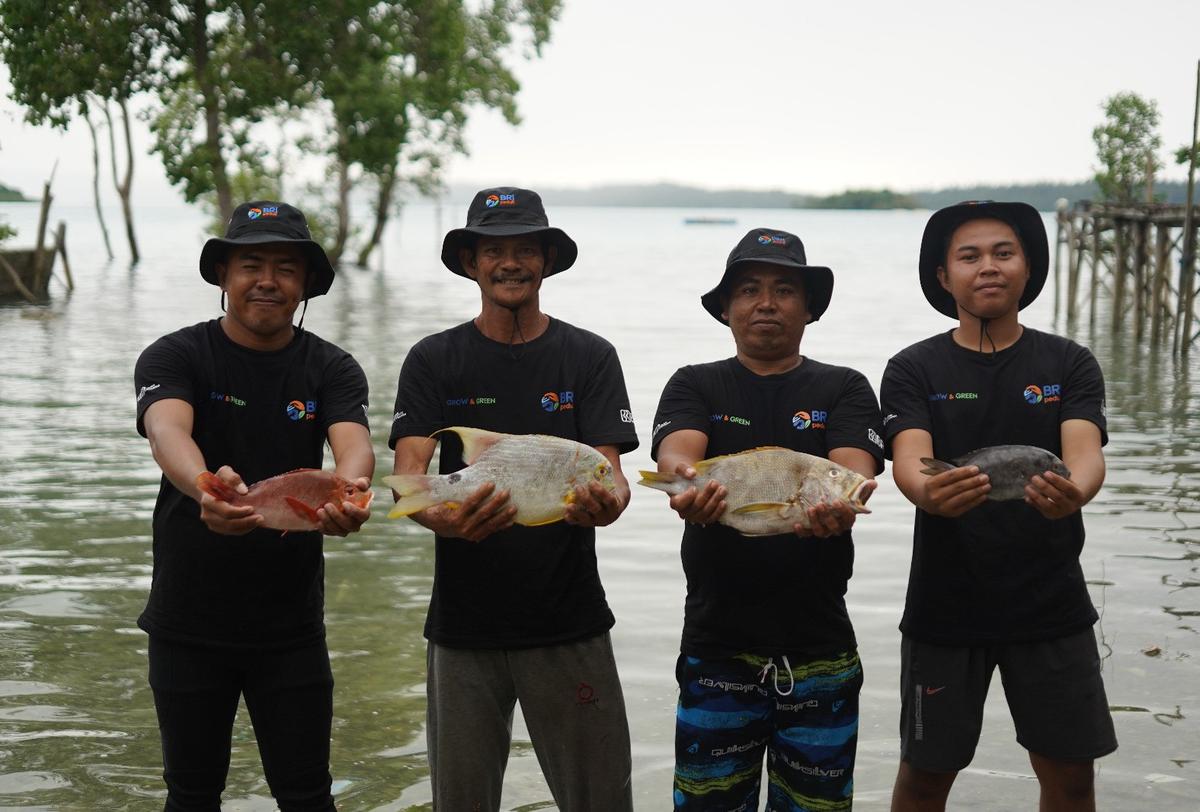 BRI Menanam Grow & Green di Pulau Maratua, Kabupaten Berau, Provinsi Kalimantan Timur