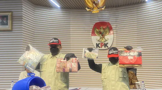 KPK Sita Rp 1,2 M dalam Kasus Dugaan Korupsi Bupati Klaten