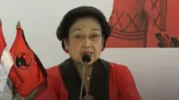 Ketua Umum (Ketum) PDIP Megawati Soekarnoputri mengumumkan Gubernur Jawa Tengah Ganjar Pranowo sebagai calon presiden (capres) pilihan untuk maju dalam Pilpres 2024. (Dok. Tangkapan Layar Youtube)