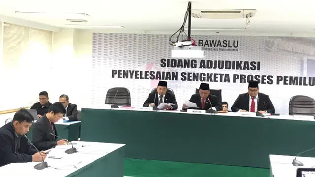 Sidang ajudikasi gugatan Partai Bulan Bintang terhadap KPU