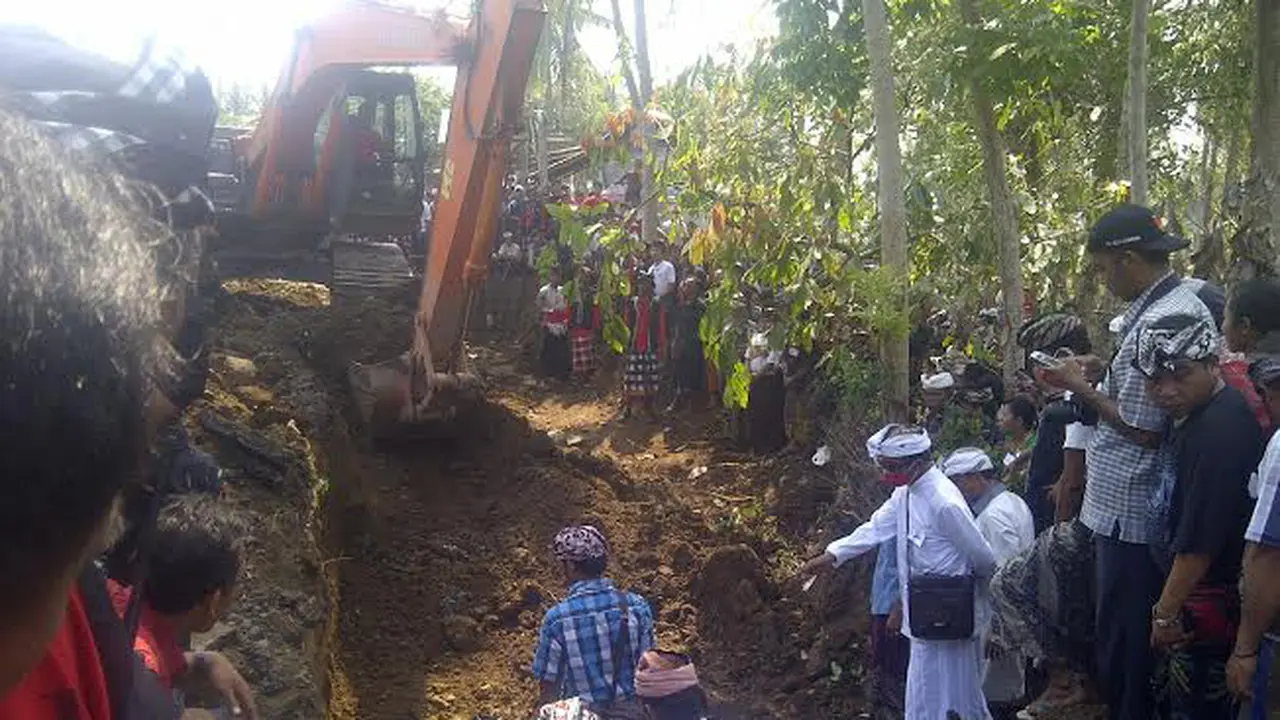 Pembongkaran kuburan massal eks anggota PKI