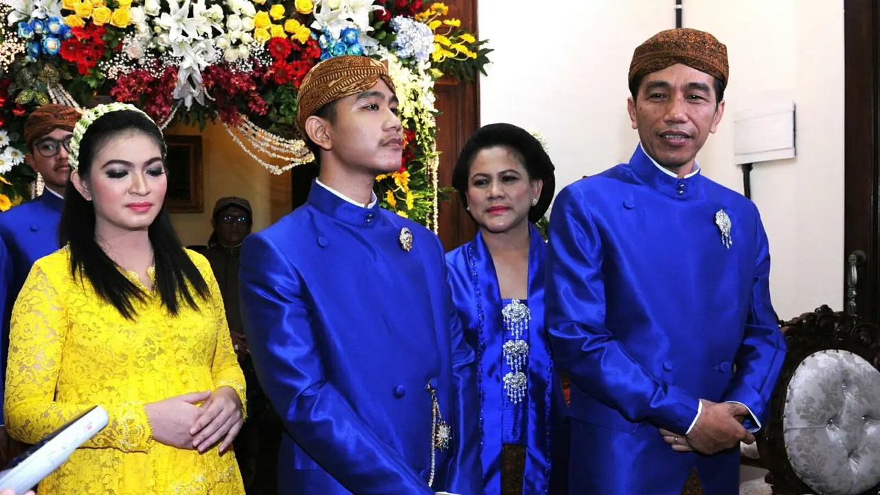 Presiden Jokowi menggelar acara 7 bulanan menantunya