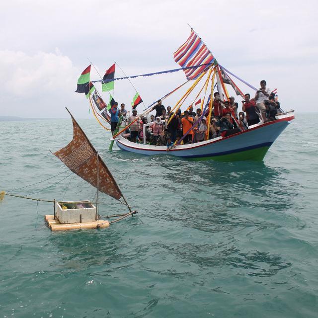 memaksimalkan perahu sebagai kendaraan laut