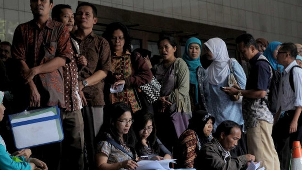 Seleksi CPNS, ratusan guru bantu DKI padati Gedung Nyi Ageng Serang