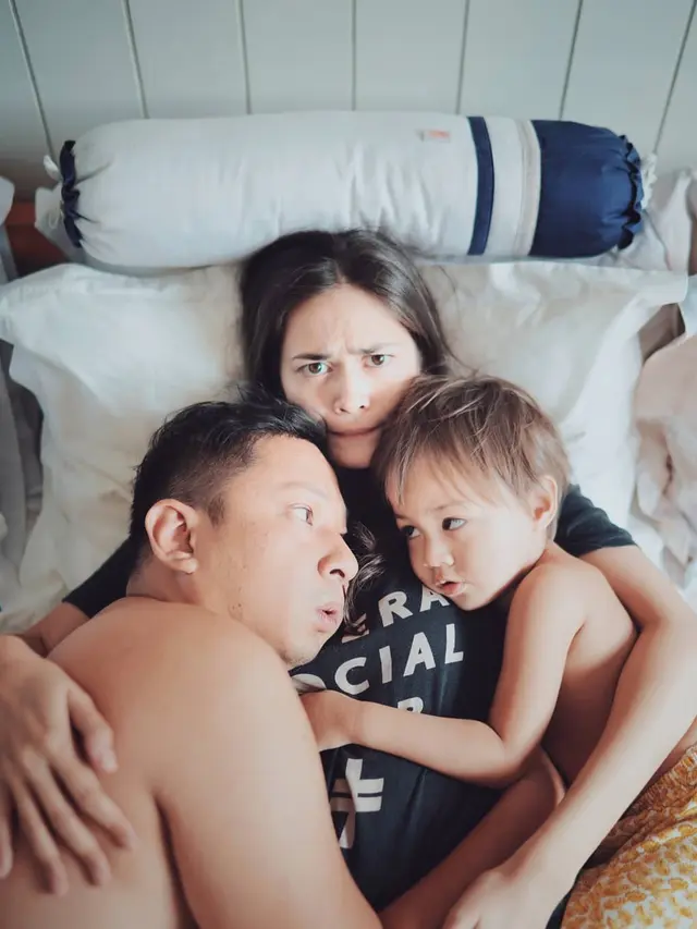 [Bintang] Ringgo Agus Rahman dan Sabai Morscheck