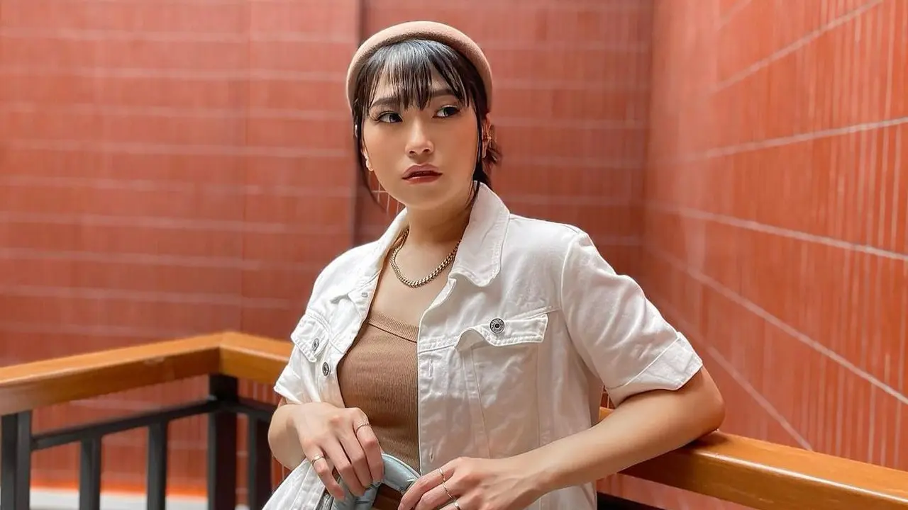 Stella Ou Yang (ist)