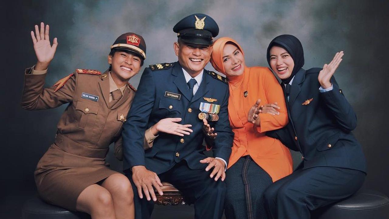 Diketahui, jika keluarga Nilam memiliki background TNI Angkatan Udara (AU).