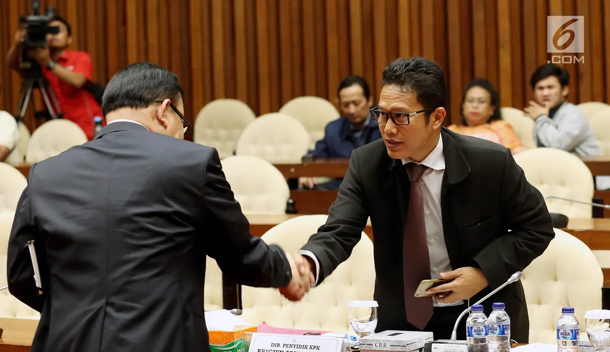 Direktur Penyidikan Komisi Pemberantasan Korupsi (KPK) Brigjen Pol Aris Budiman saat memenuhi panggilan Rapat Dengar pendapat bersama Pansus Hak Angke KPK, di Kompleks Parlemen, Senayan, Jakarta, Selasa (29/8). (Liputan6.com/Johan Tallo)