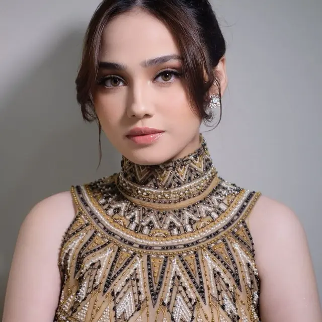 Potret 6 Artis Raih Penghargaan SCTV Awards 2024 Kategori Individu, Tak Menyangka
