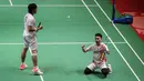 Pebulutangkis ganda putra Indonesia, Leo Rolly Carnando/Daniel Marthin merayakan kemenangan saat melawan pebulutangkis ganda putra Jepang, Takuro Hoki/Yugo Kobayashi pada laga semifinal Indonesia Masters 2023 di Istora Senayan, Jakarta, Sabtu (28/01/2023). Leo/Daniel menang dengan skor 18-21, 21-17, 21-3. (Bola.com/Bagaskara Lazuardi)