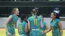 <p>Selebrasi para pemain Jakarta Electric PLN, Yolla Yuliana (kanan) dkk setelah mencetak angka saat menghadapi Jakarta Pertamina Enduro pada laga putaran pertama Final Four PLN Mobile Proliga 2024 di GOR Bung Tomo, Surabaya, Sabtu (6/7/2024). Jakarta Electric PLN menang 3-1 (25-23, 11-25, 25-21 dan 25-21). (Dok. PBVSI)</p>