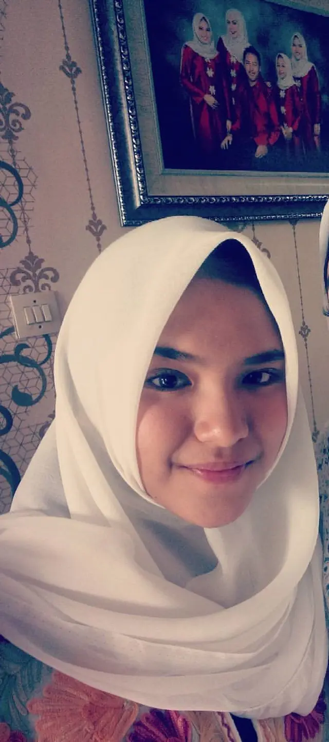 6 Potret lawas Zahwa Nadhira menantu Mahfud MD, pendidikannya mentereng